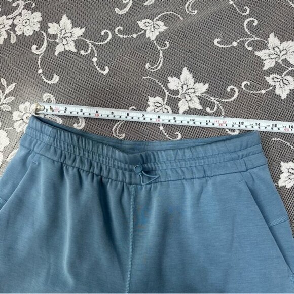 Lululemon Softstreme High-Rise Straight-Leg Cropped Pant in Utility Blue Sz 8 - Picture 14 of 15
